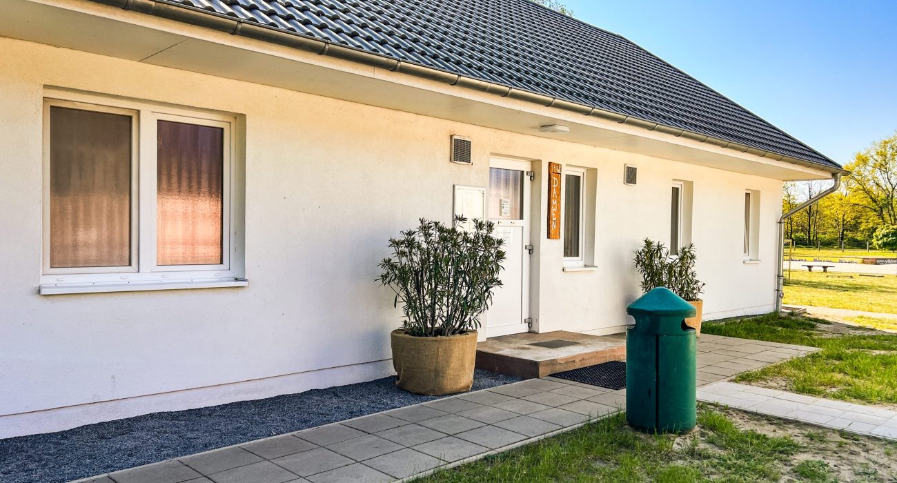 Wohnmobil und Campingplatz am See in NeustadtGlewe